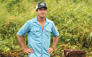 Jeff Probst hosts "Survivor: Edge of Extinction"