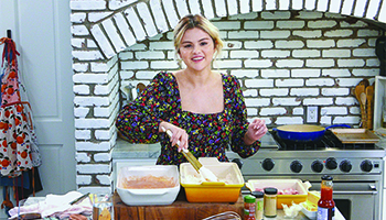 Selena Gomez stars in "Selena   Chef"