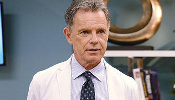 Bruce Greenwood in "The Resident"