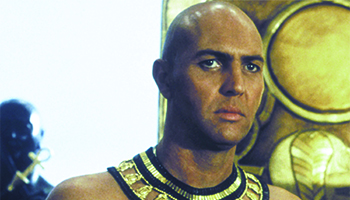 Arnold Vosloo in "The Mummy"