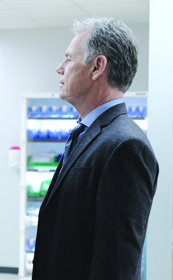 Bruce Greenwood in "The Resident"