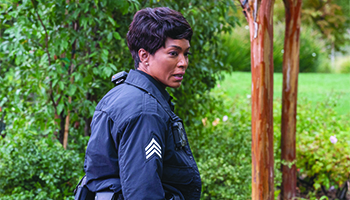 Angela Bassett stars in "9-1-1"