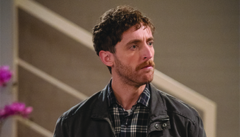 Thomas Middleditch stars in "B Positive"