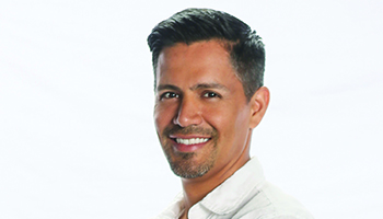 Jay Hernandez stars in "Magnum P.I."