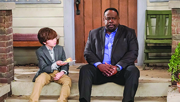 Hank Greenspan and Cedric the Entertainer as seen in "The Neighborhood"