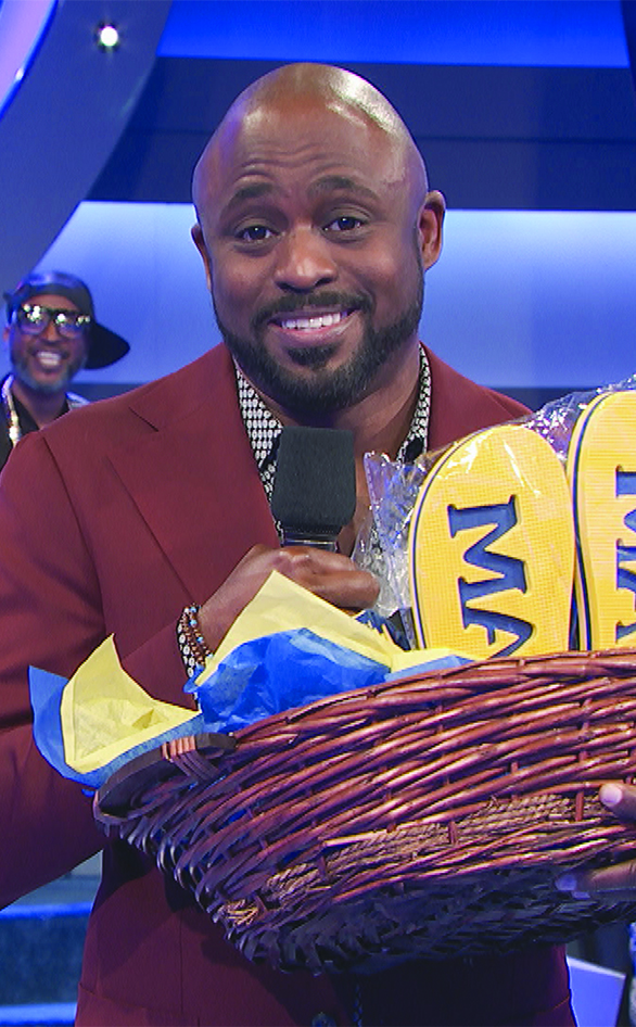 Wayne Brady hosts "Let's Make a Deal" 