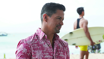 Jay Hernandez stars in "Magnum P.I." 