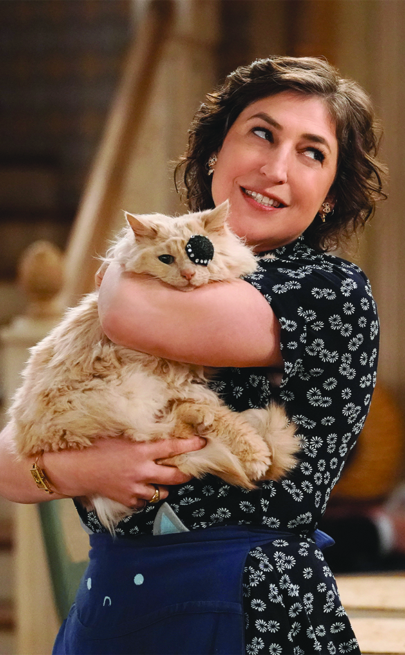 Mayim Bialik stars in "Call Me Kat" 