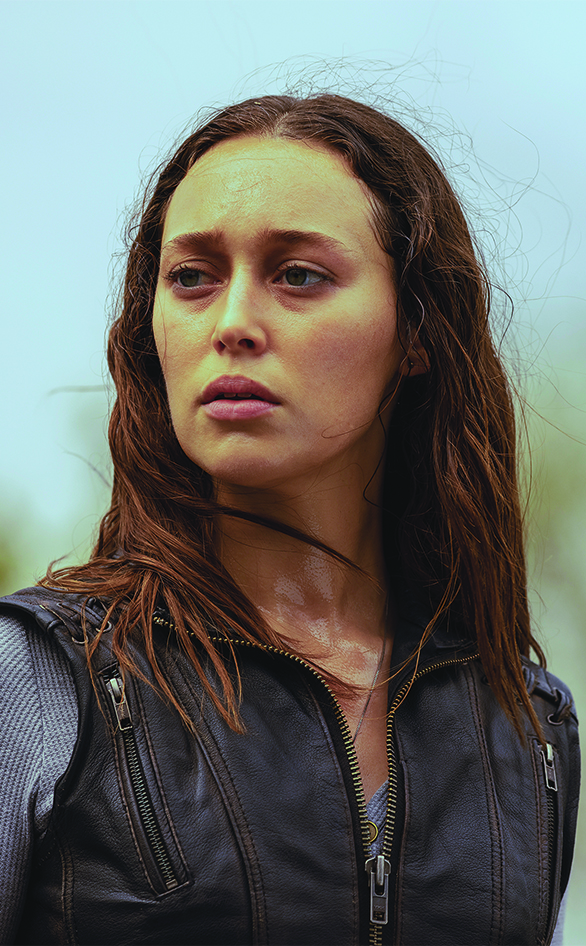 Alycia Debnam-Carey stars in "Fear the Walking Dead"