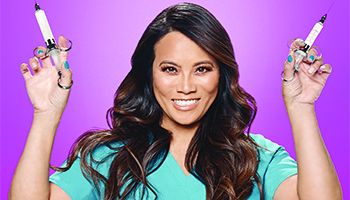 Dr. Sandra Lee is "Dr. Pimple Popper"