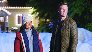 Karen David and Tyler Hilton in "When Christmas Was Young"